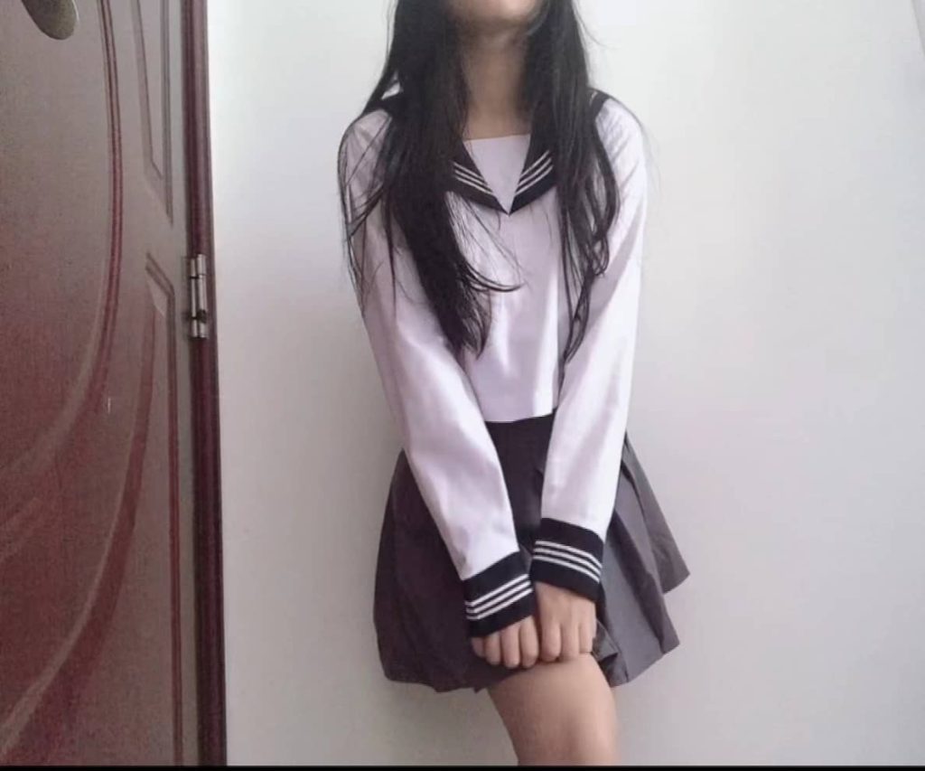 图片[7] - 02年学妹业余出各种贴身衣服，水多味道浓 - 基地